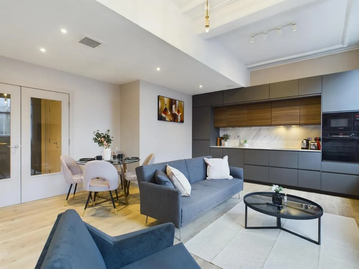 Image 3 of Luxury Unique 2bedroom city centre