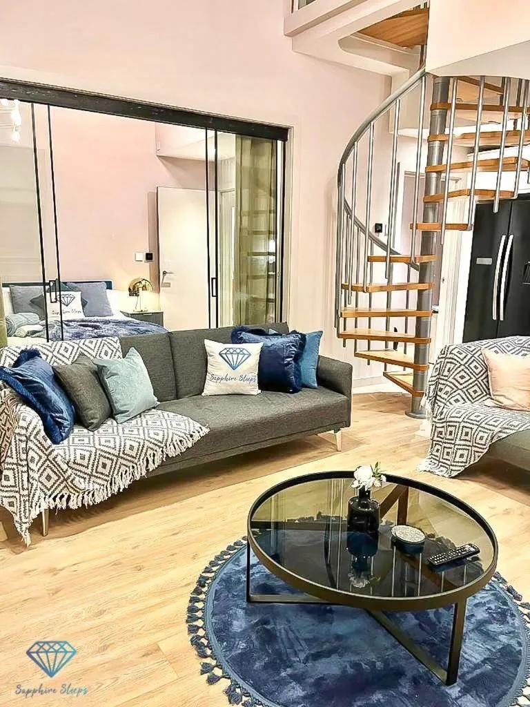 Image 3 of M1 City Centre 3 Bed 3 Bath Luxe Penthouse