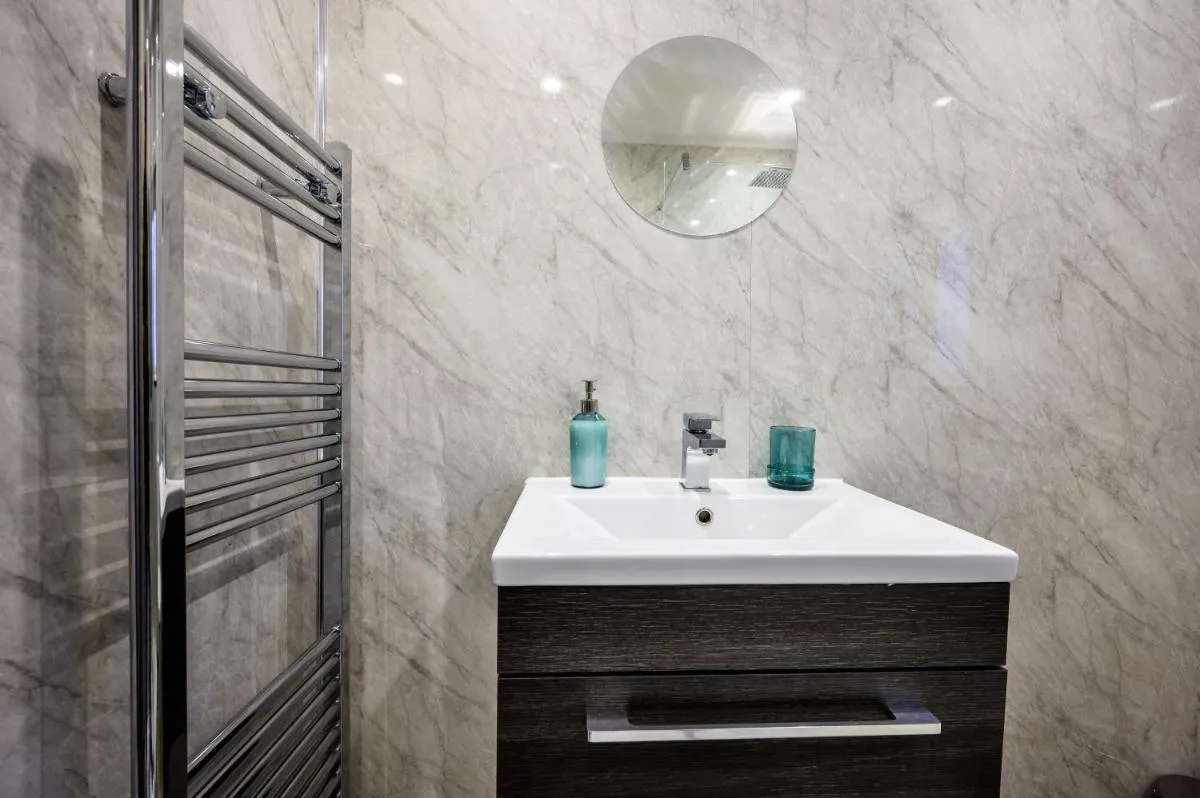 Image 2 of Manchester Serviced Accommodation NorthernNightzzz – The Park