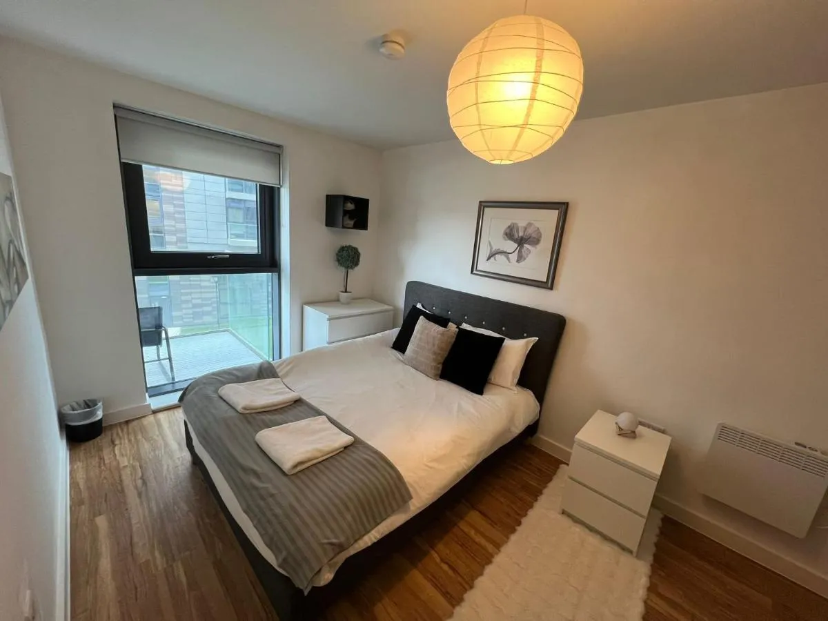 Image 1 of Manchester Waterside Retreat