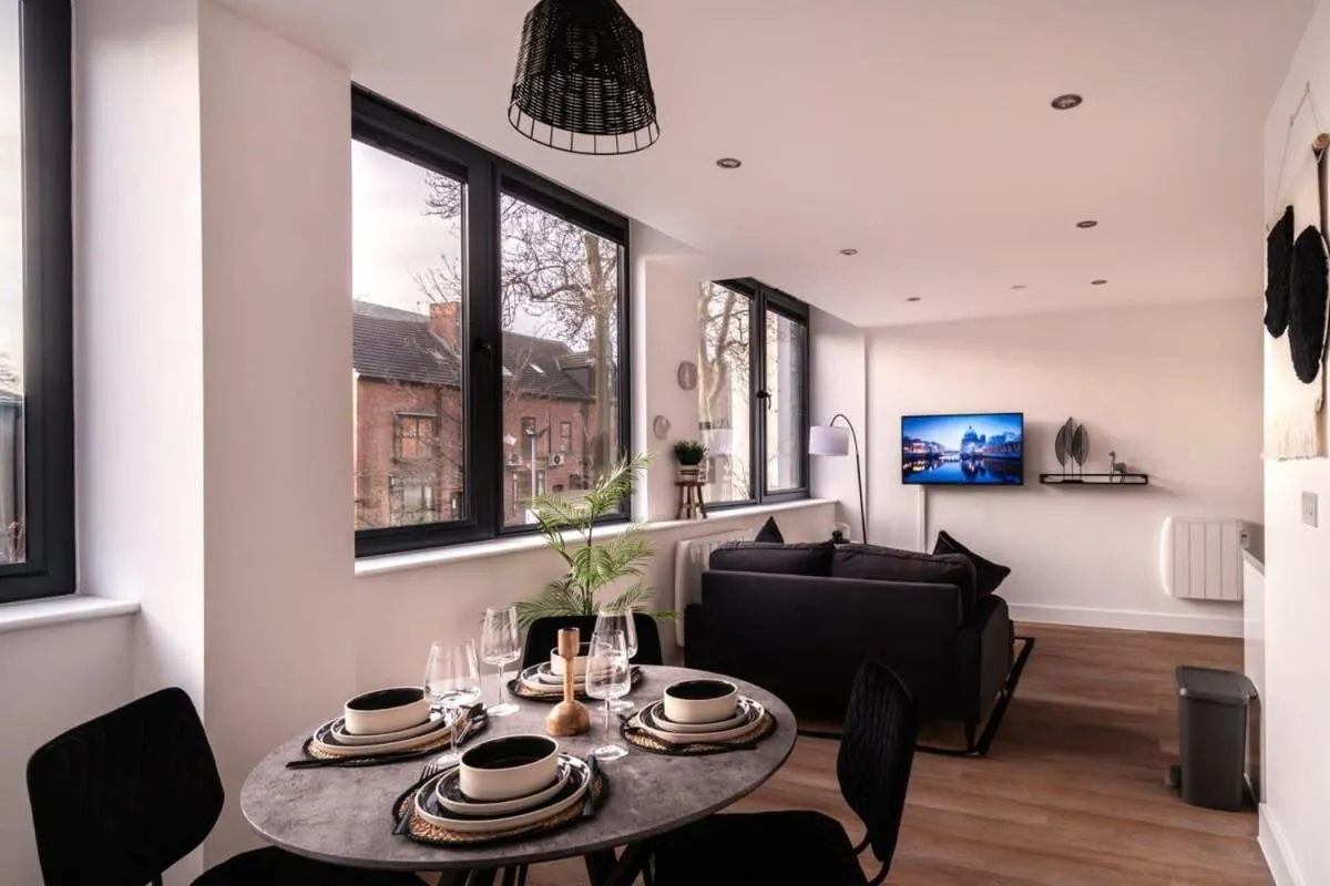 Image 4 of Modern 1 Bed Old Trafford Apartment