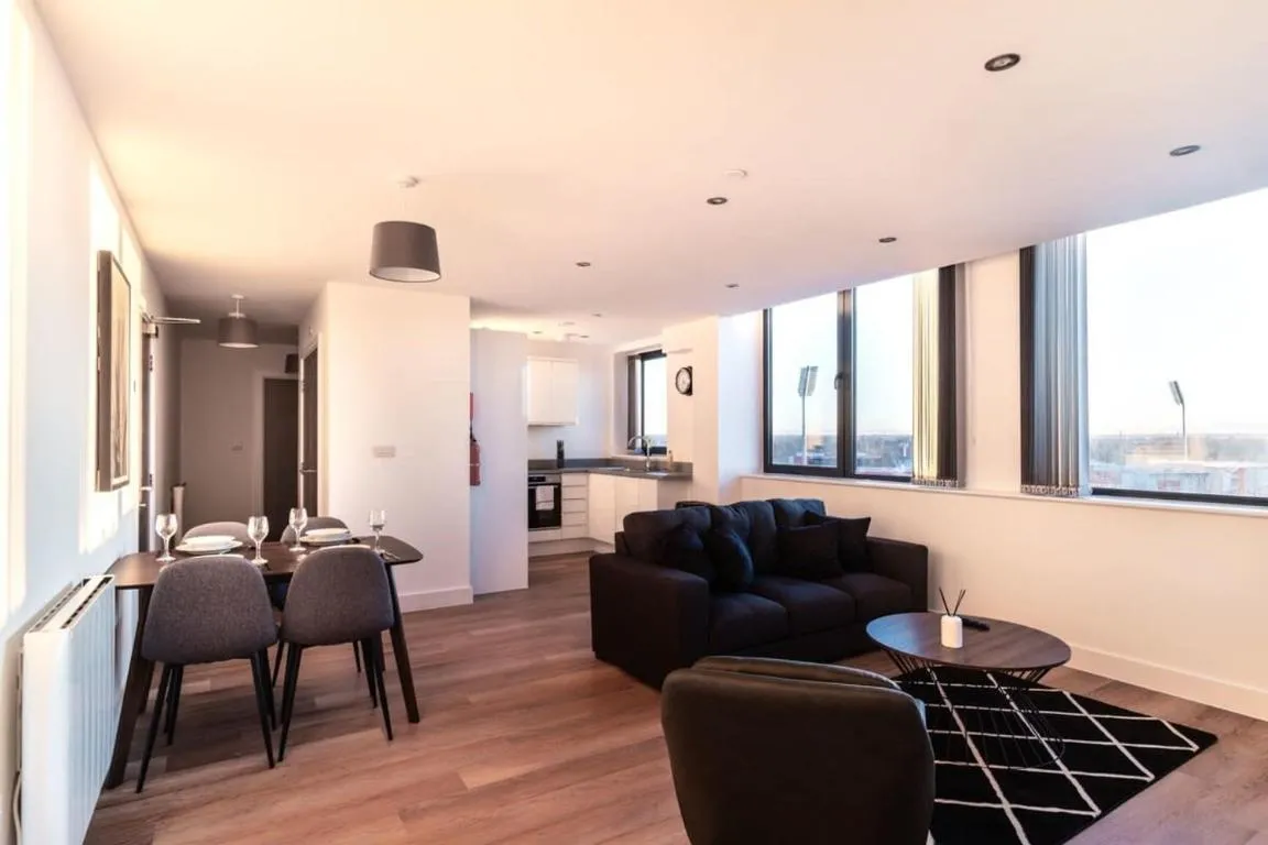 Image of Modern 2 Bed Apartment with Views by Old Trafford