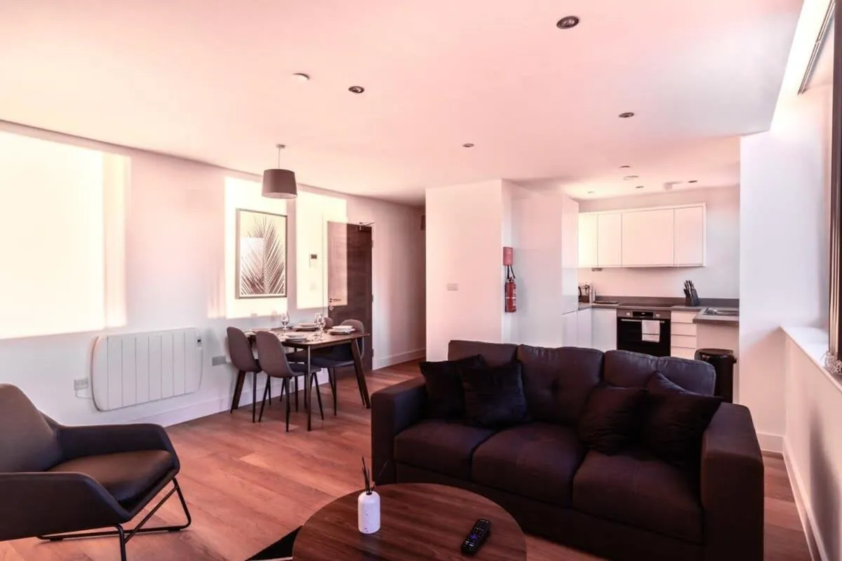 Image 3 of Modern 2 Bed Apartment with Views by Old Trafford