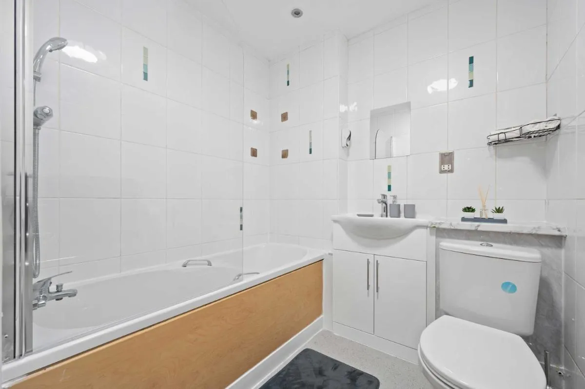 Image 2 of Modern 2Bed Northern Quarter, Long Stays, Contractors