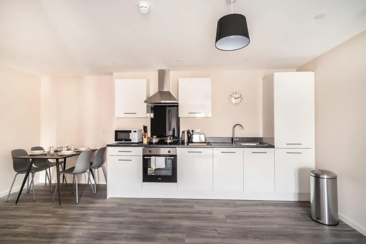 Image 6 of Modern & Bright 2 Bed Apartment in Manchester