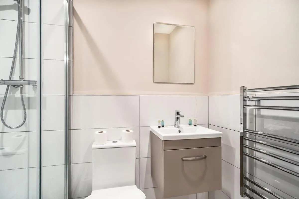 Image 5 of Modern & Bright 2 Bed Apartment in Manchester