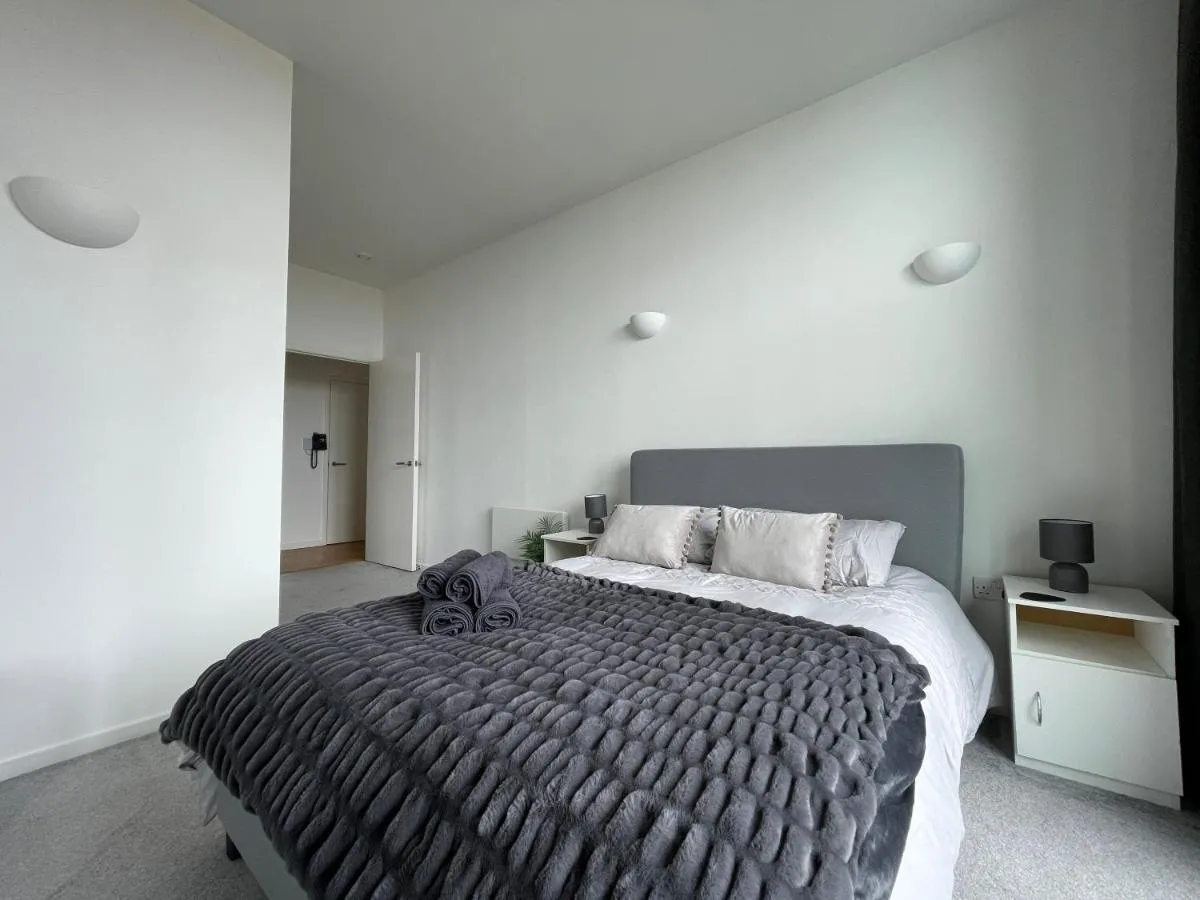 Image 1 of Modern Luxury in Manchester