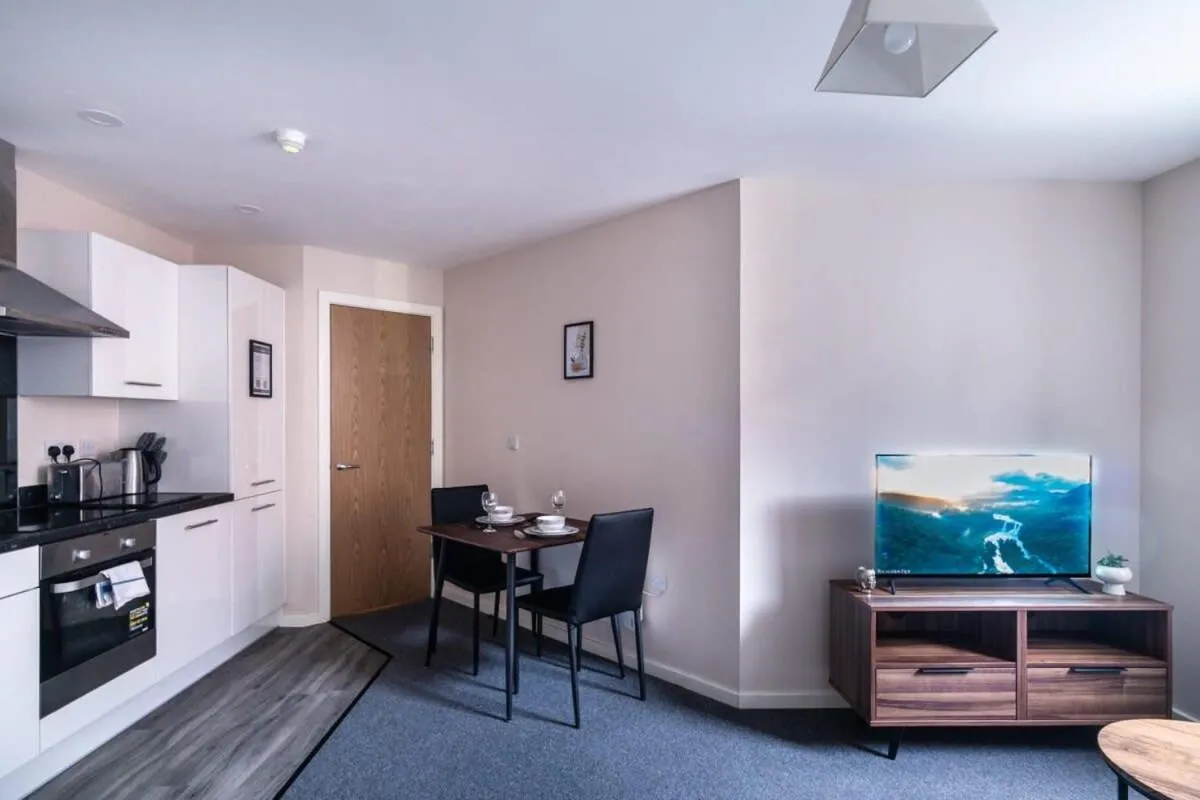 Image 3 of Modern Manchester 1 Bed Apartment