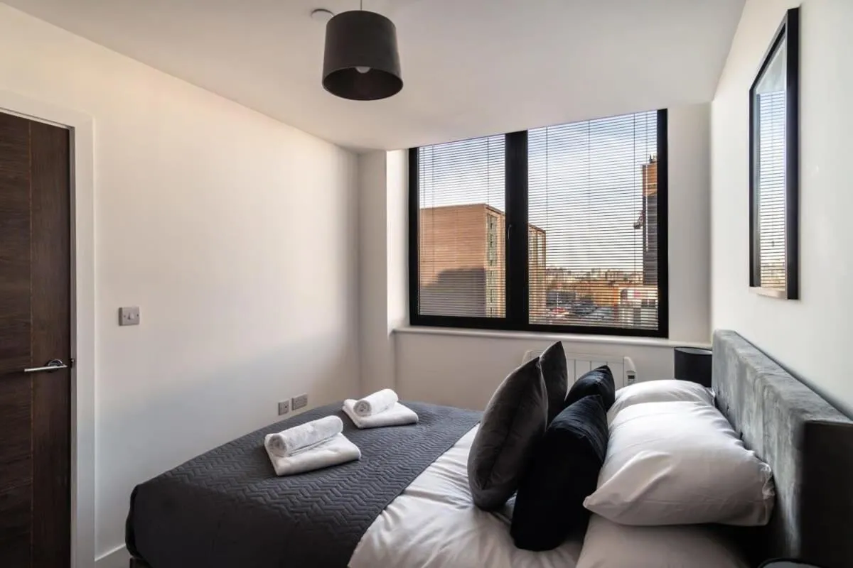 Image 5 of Modern & Spacious 1 Bed Apartment – Old Trafford