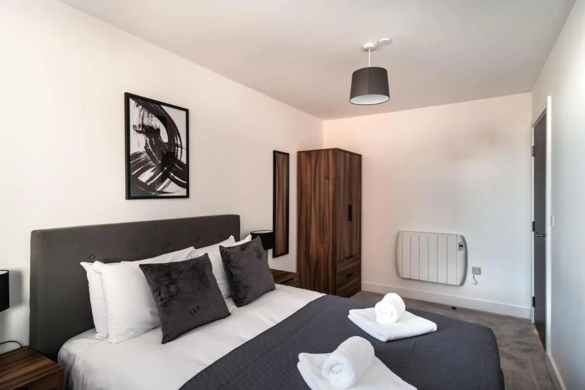 Image 5 of Modern & Spacious 2 Bed Apartment by Old Trafford
