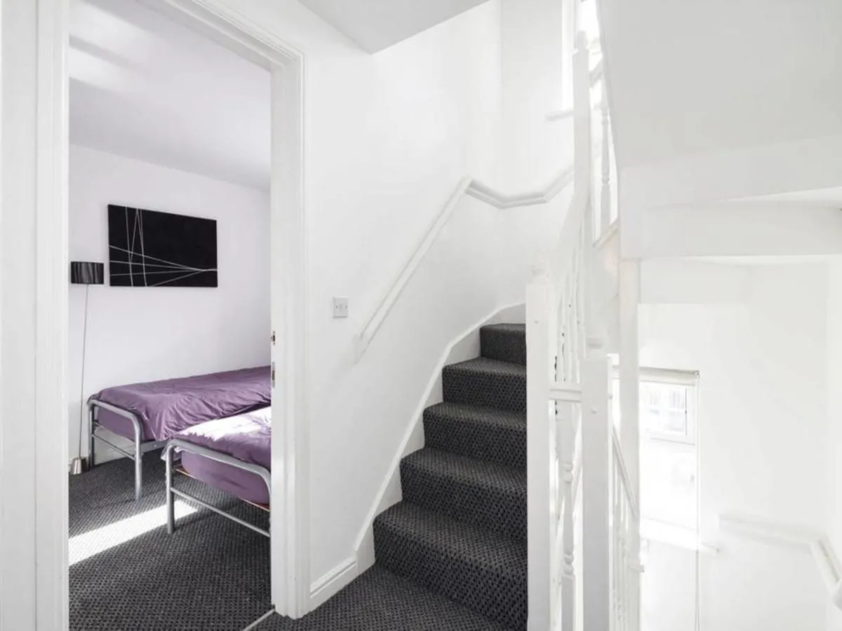Image 6 of My-Places Abbotsfield Court Townhouse
