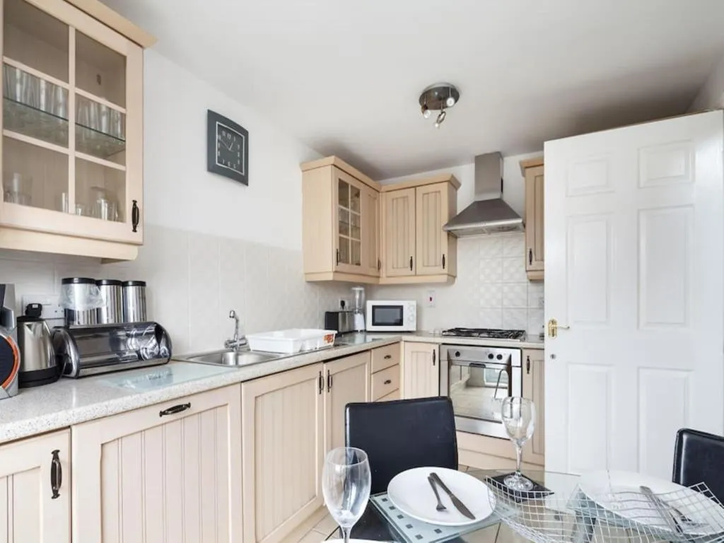 Image of My-Places Abbotsfield Court Townhouse 4