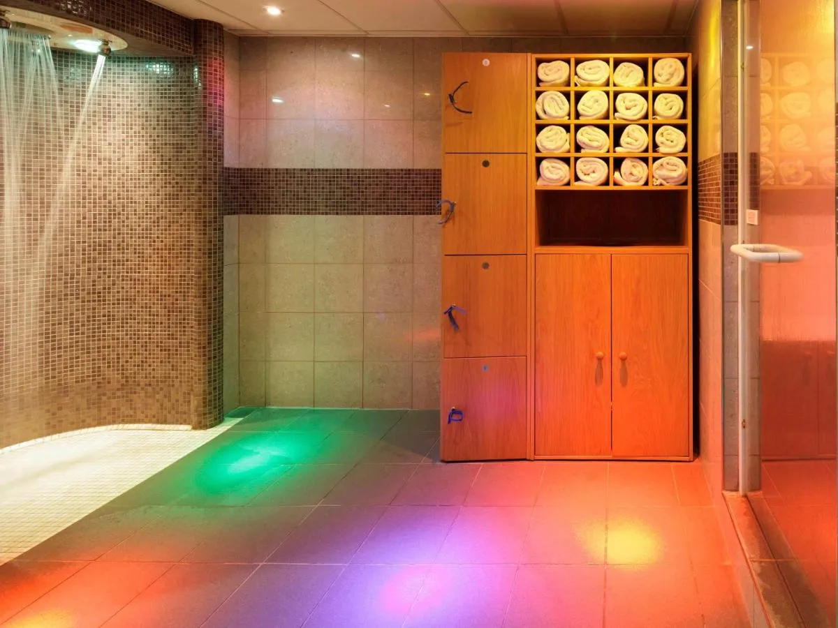 Image 2 of Novotel Manchester Centre