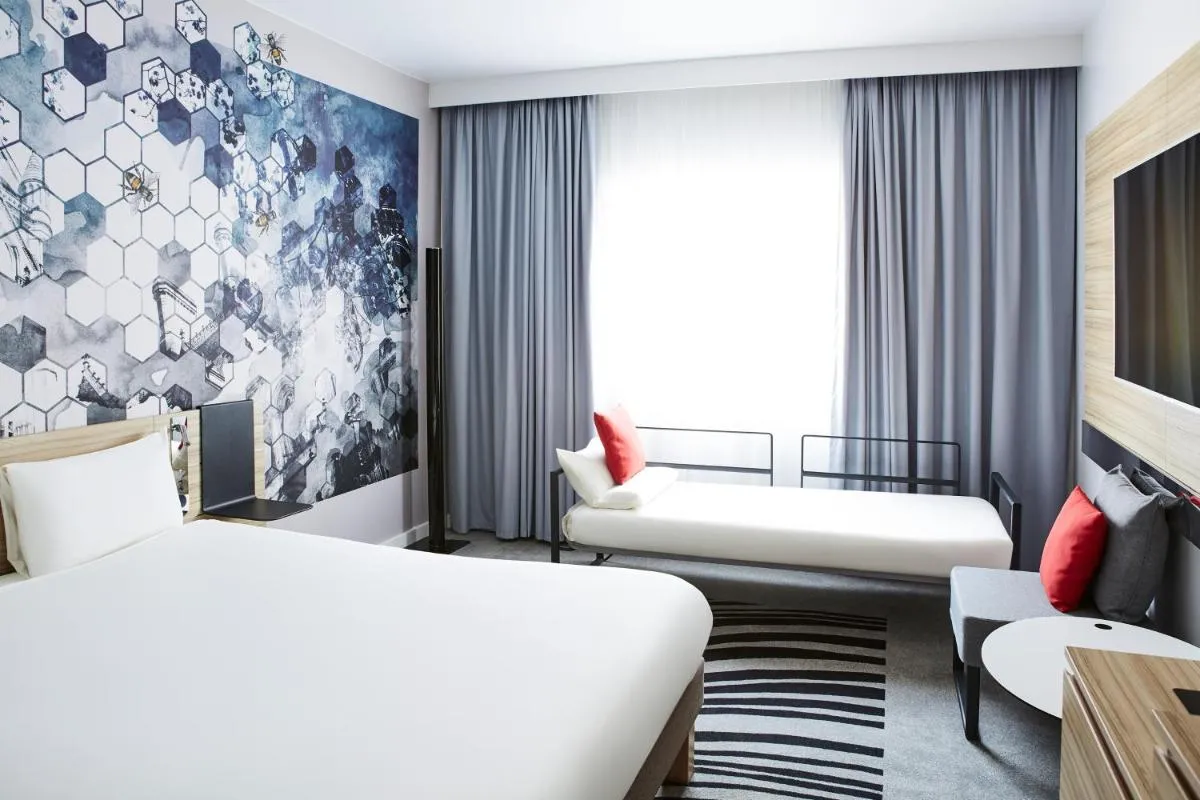 Image 5 of Novotel Manchester Centre