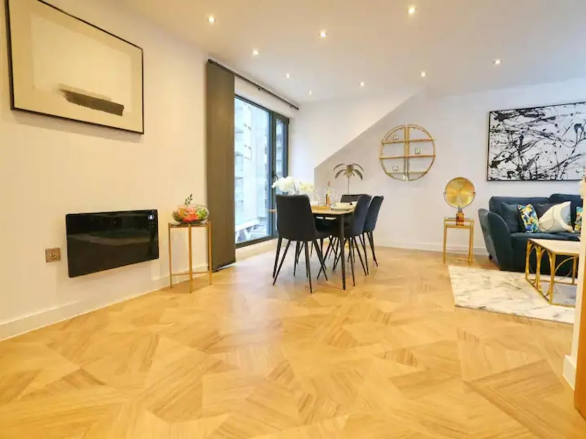 Image 3 of Pass the Keys Luxury New Build Apartment 5 Mins From City Centre