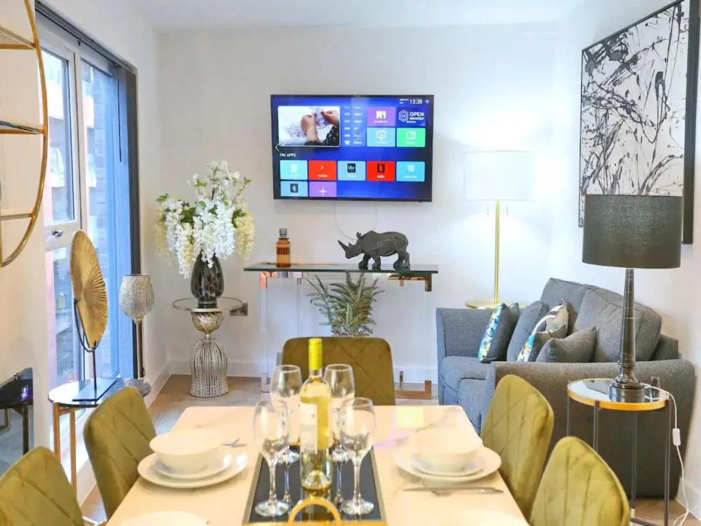 Image of Pass the Keys Stunning New Build Flat 2 Min Walk To City Center