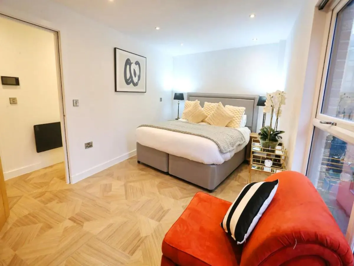 Image 1 of Pass the Keys Superking Bed Penthouse Perfect For Couples