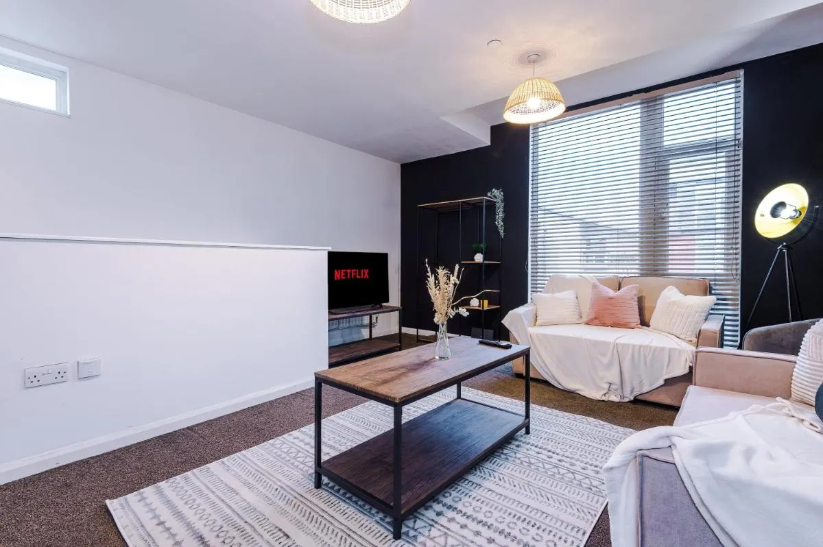 Image 4 of Rest&Recharge at a Spacious Townhouse by the Etihad (5mins to City Centre, Free Secure Parking)