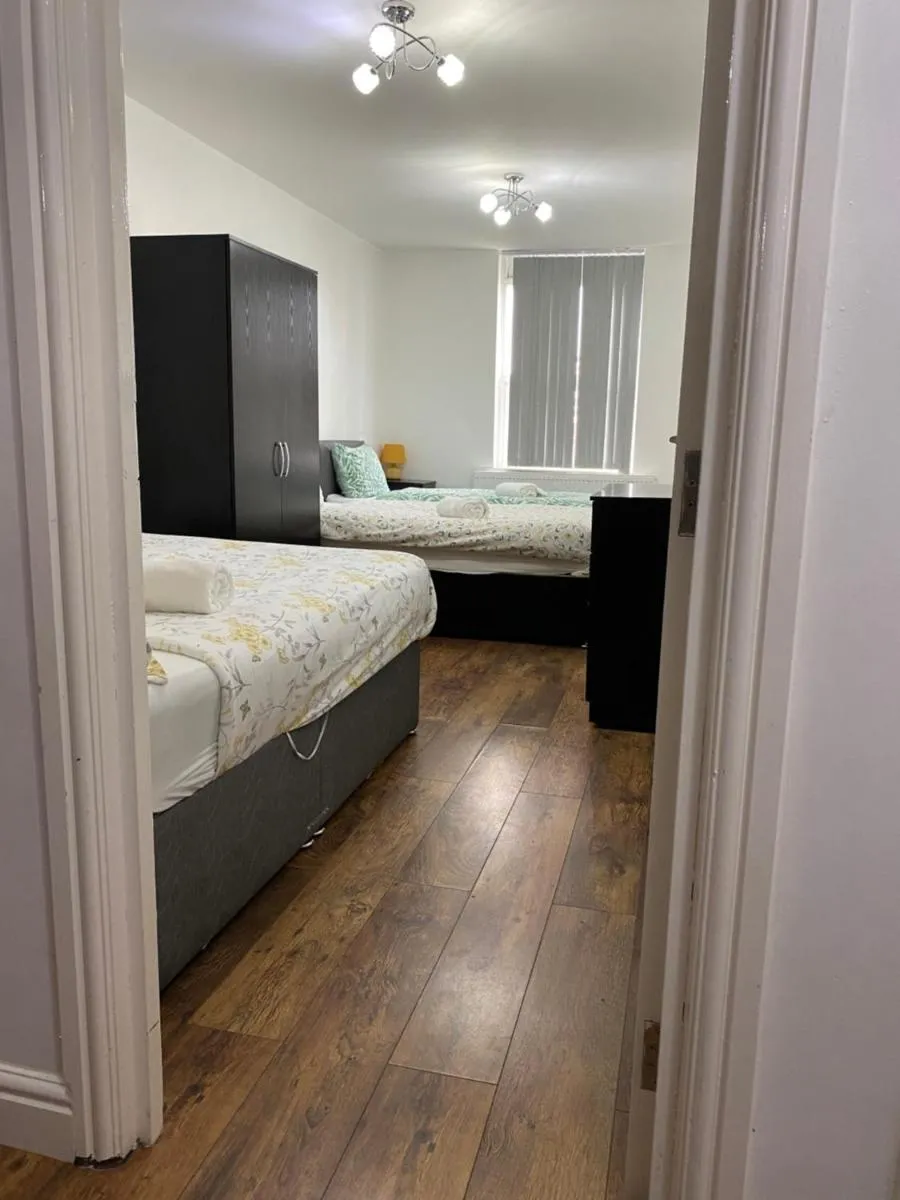 Image 2 of Rusholme Rooms
