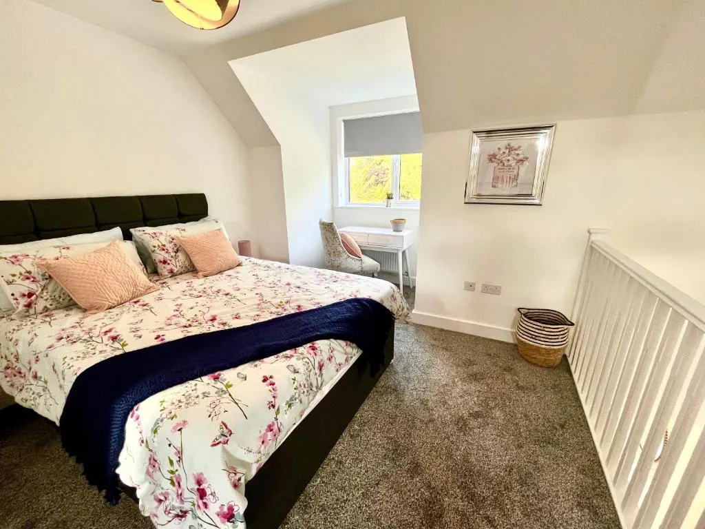 Image of Salford Townhouse 3 BR Home