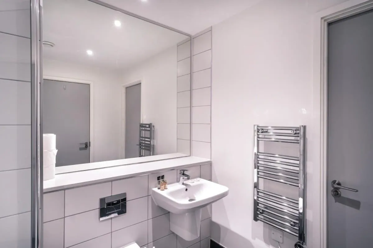 Image 2 of Spacious 1 Bed Apartment in Central Manchester
