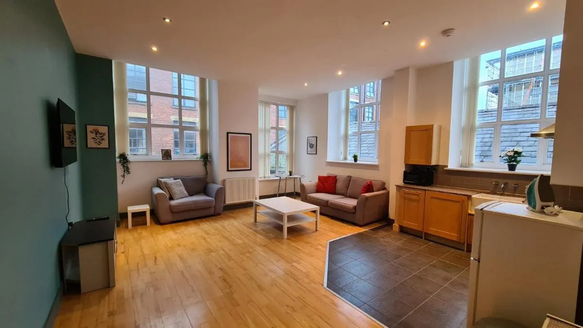 Image 4 of Spacious, bright and airy city centre flat. Unique converted Mill.