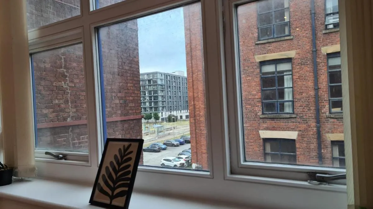 Image 5 of Spacious, bright and airy city centre flat. Unique converted Mill.