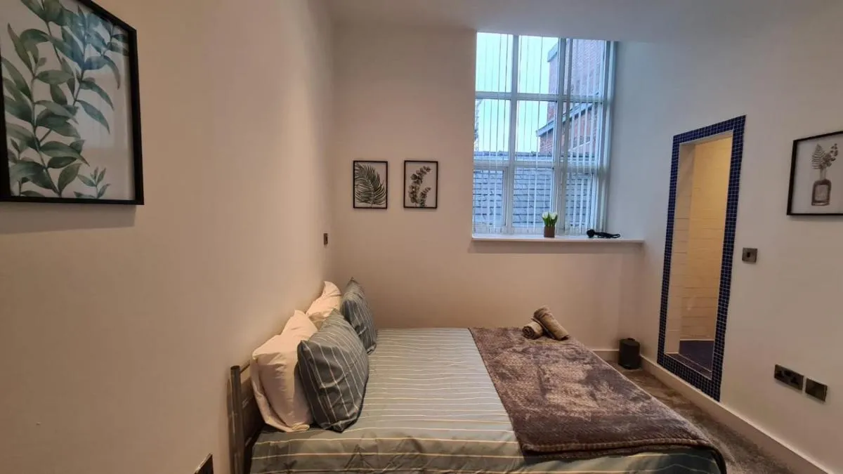 Image 6 of Spacious, bright and airy city centre flat. Unique converted Mill.