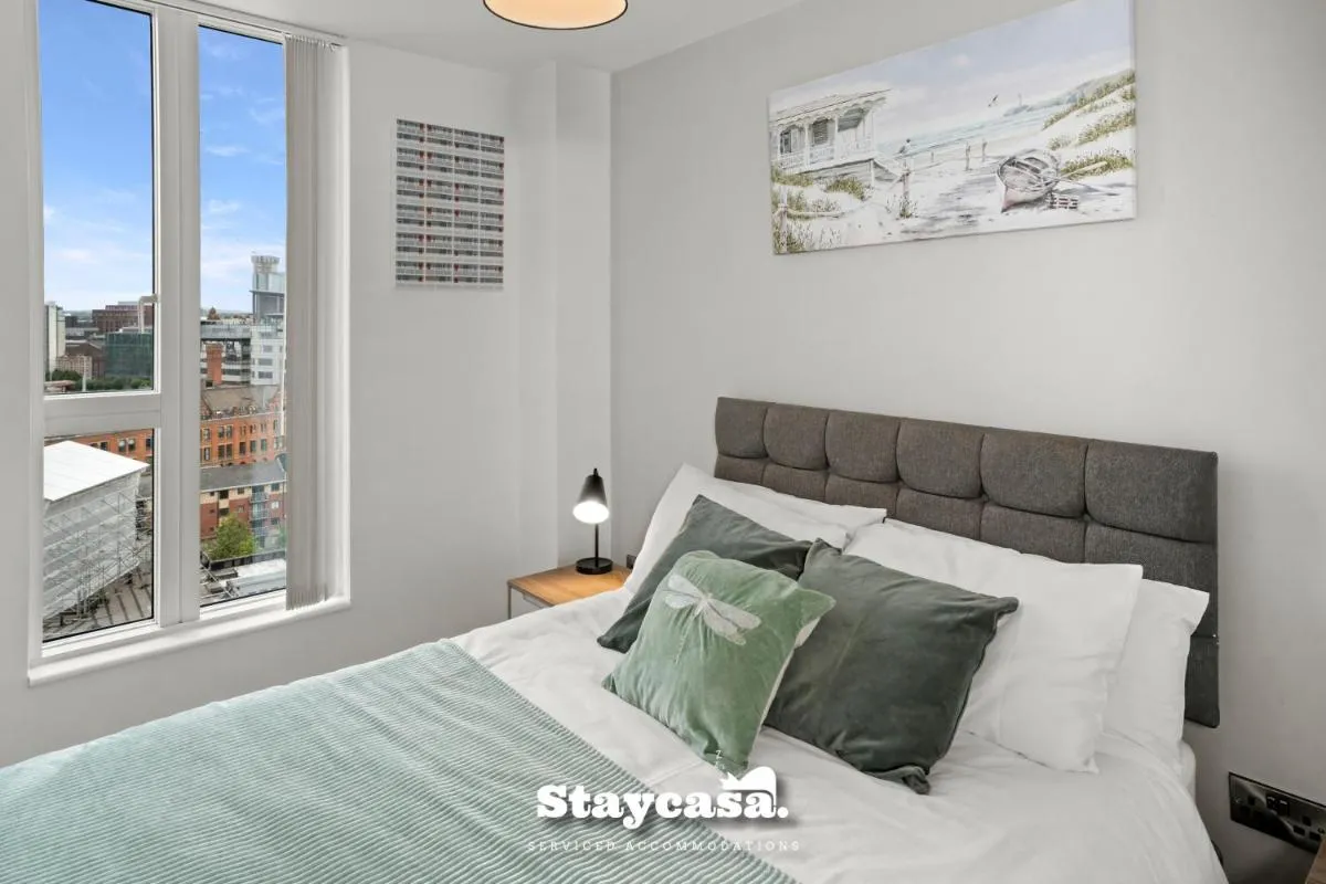 Image 6 of Spectacular Apartment Balcony View In City Centre