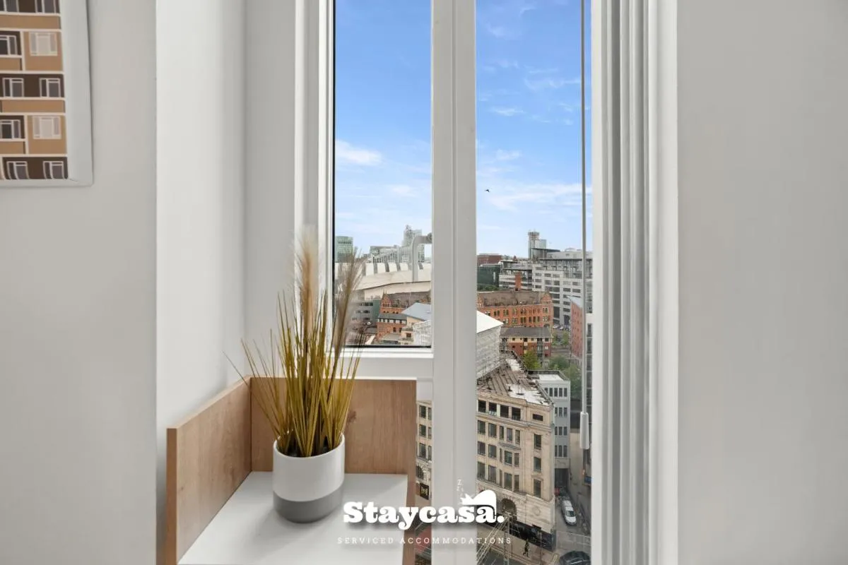 Image 5 of Spectacular Apartment Balcony View In City Centre