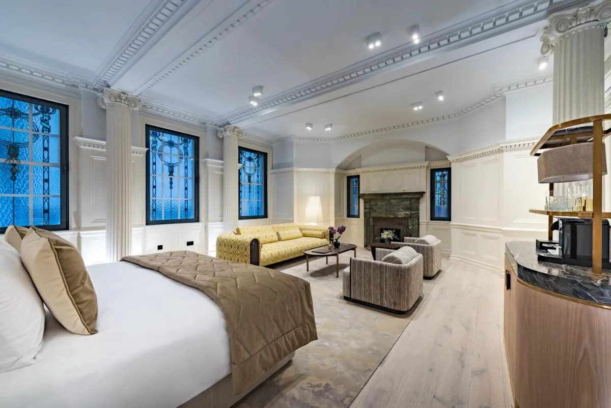 Image 1 of Stock Exchange Hotel