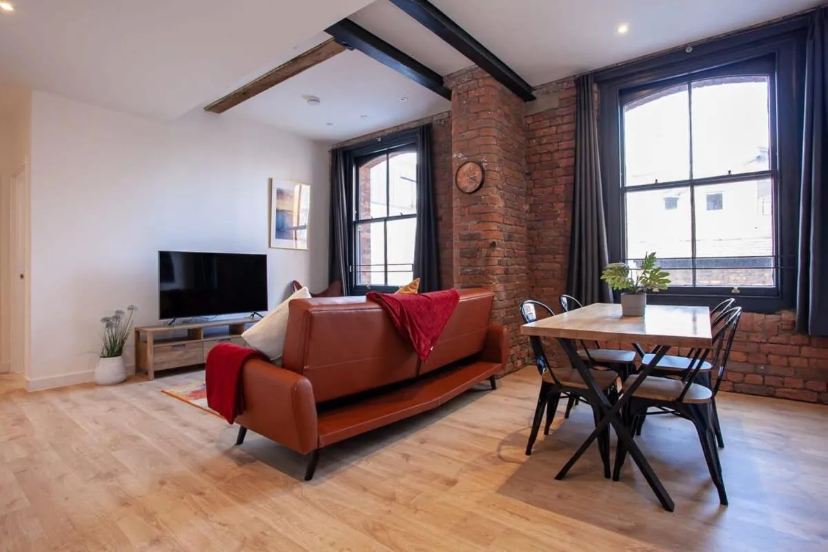 Image 4 of Stunning 1 Bed Flat 5min walk to Victoria Station