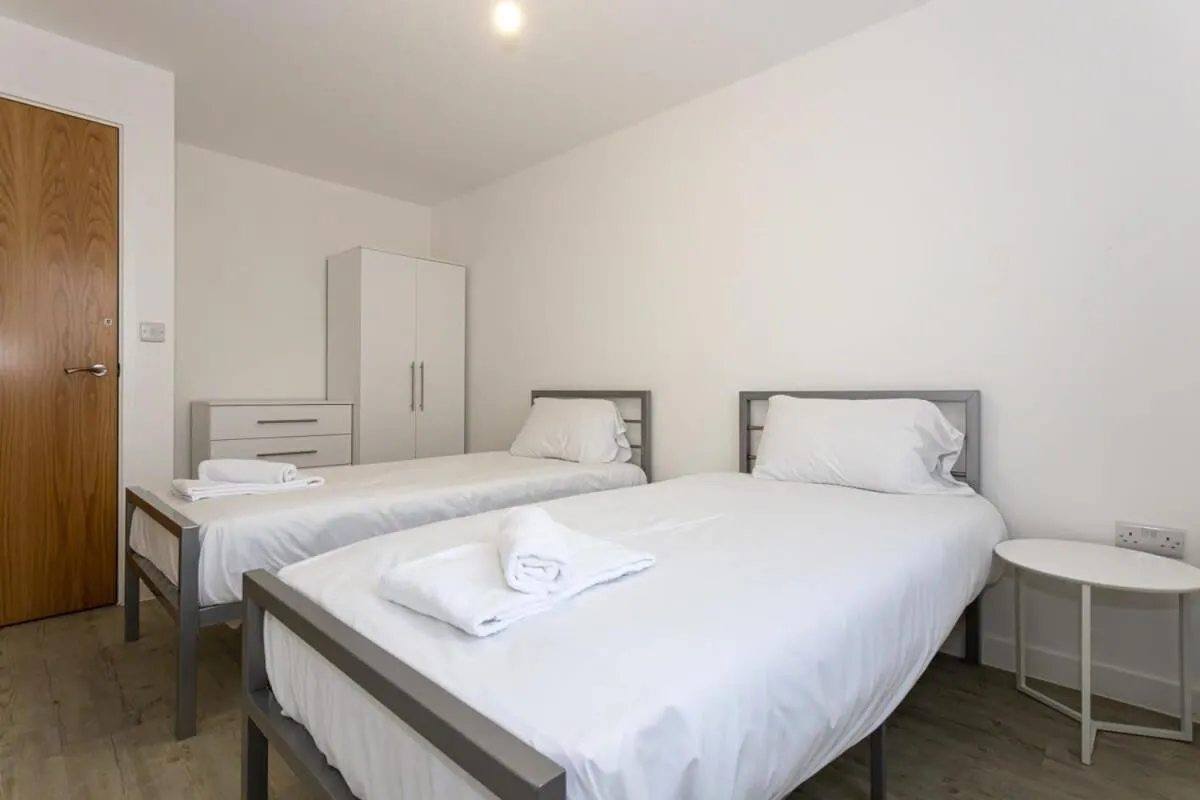 Image 6 of Stunning 2 Bed Apartment in Salford Amazing Views