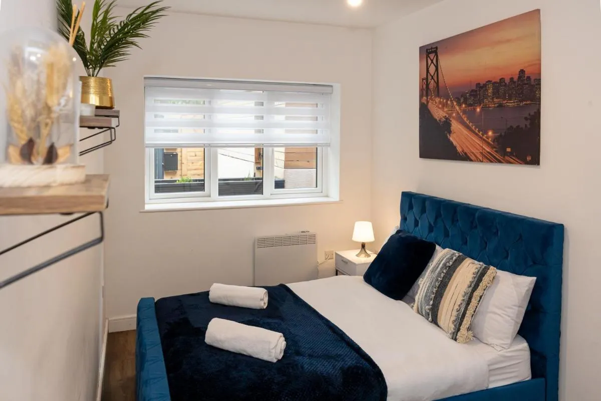 Image 5 of Stunning 2 Bedroom Apartment in Chorlton