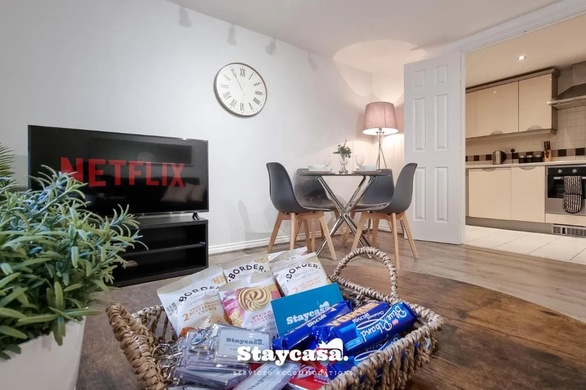 Image of Stunning 2bdr Super King Suite Near City Centre