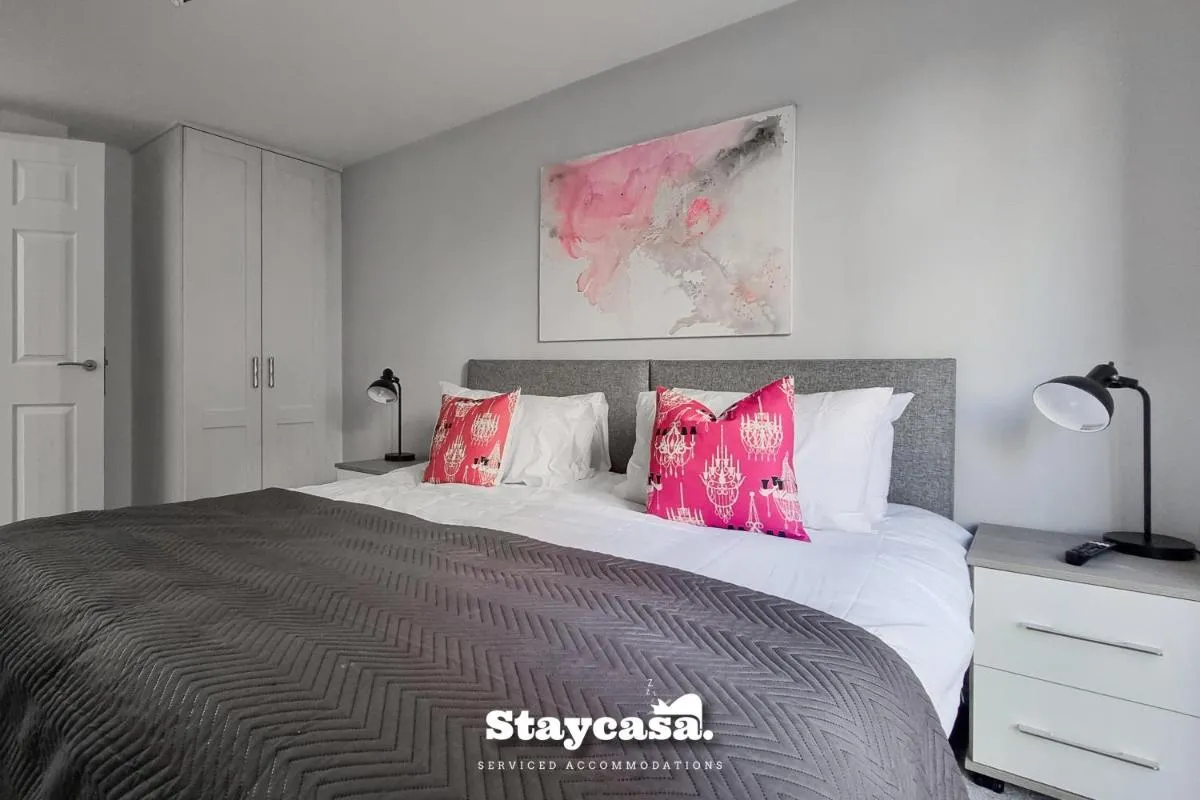Image 5 of Stunning 2bdr Super King Suite Near City Centre