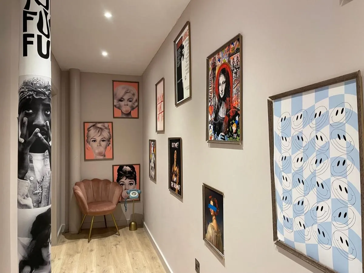 Image 5 of Stunning Apartment in Greater Manchester, Sleeps 6