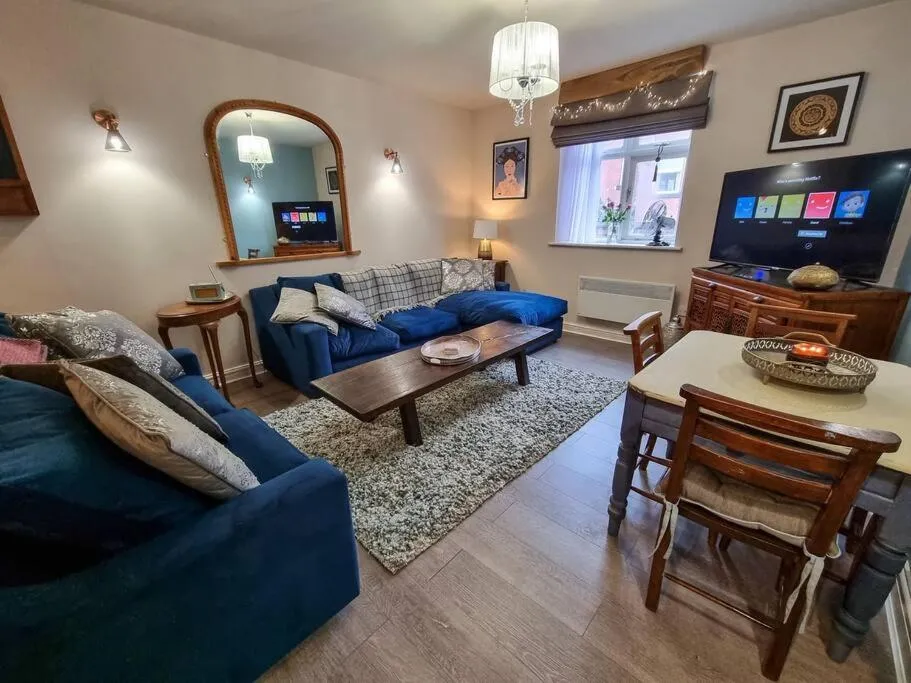 Image of Stunning Luxury Vintage Duplex with Parking