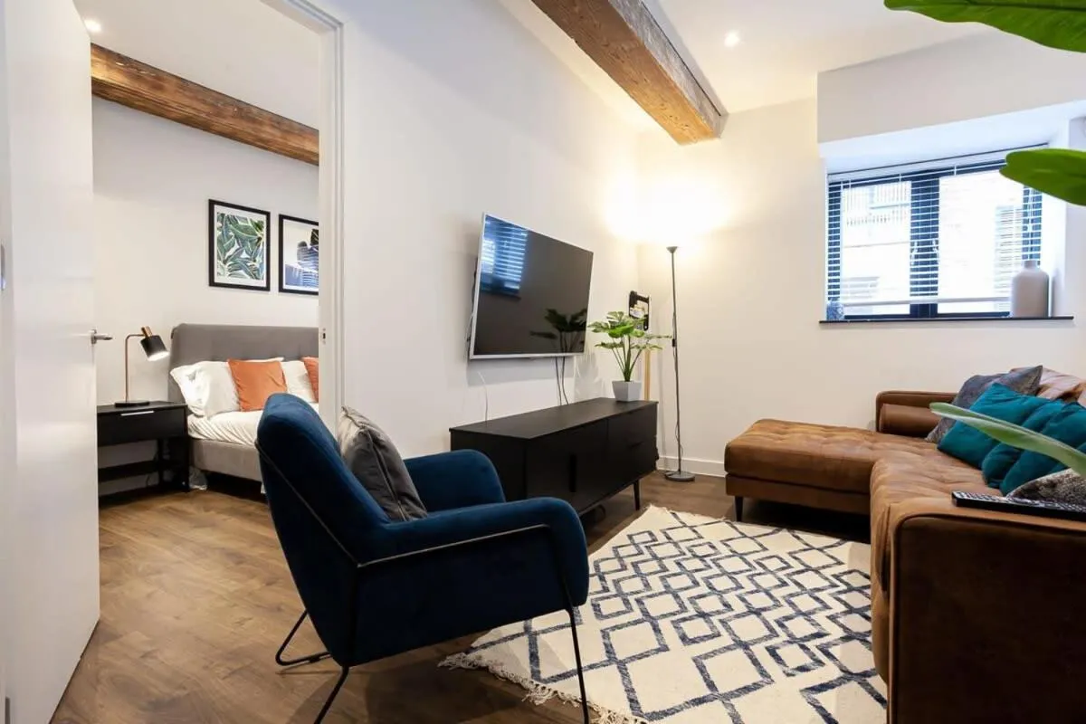 Image 4 of Stylish Modern Apartment in Central Manchester