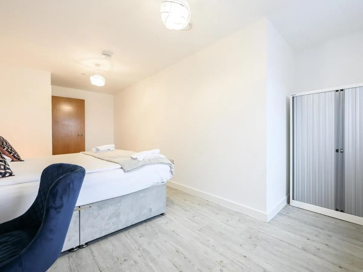 Image 1 of Stylish & Spacious Salford Quays one bedroom high floor apartment with balcony