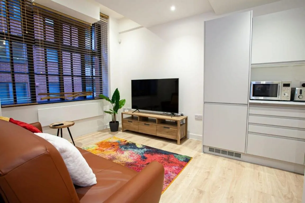 Image of Super 2 Bed Apartment Close to Victoria Station
