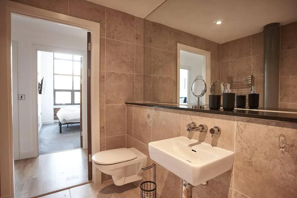 Image 2 of The Opal Suite