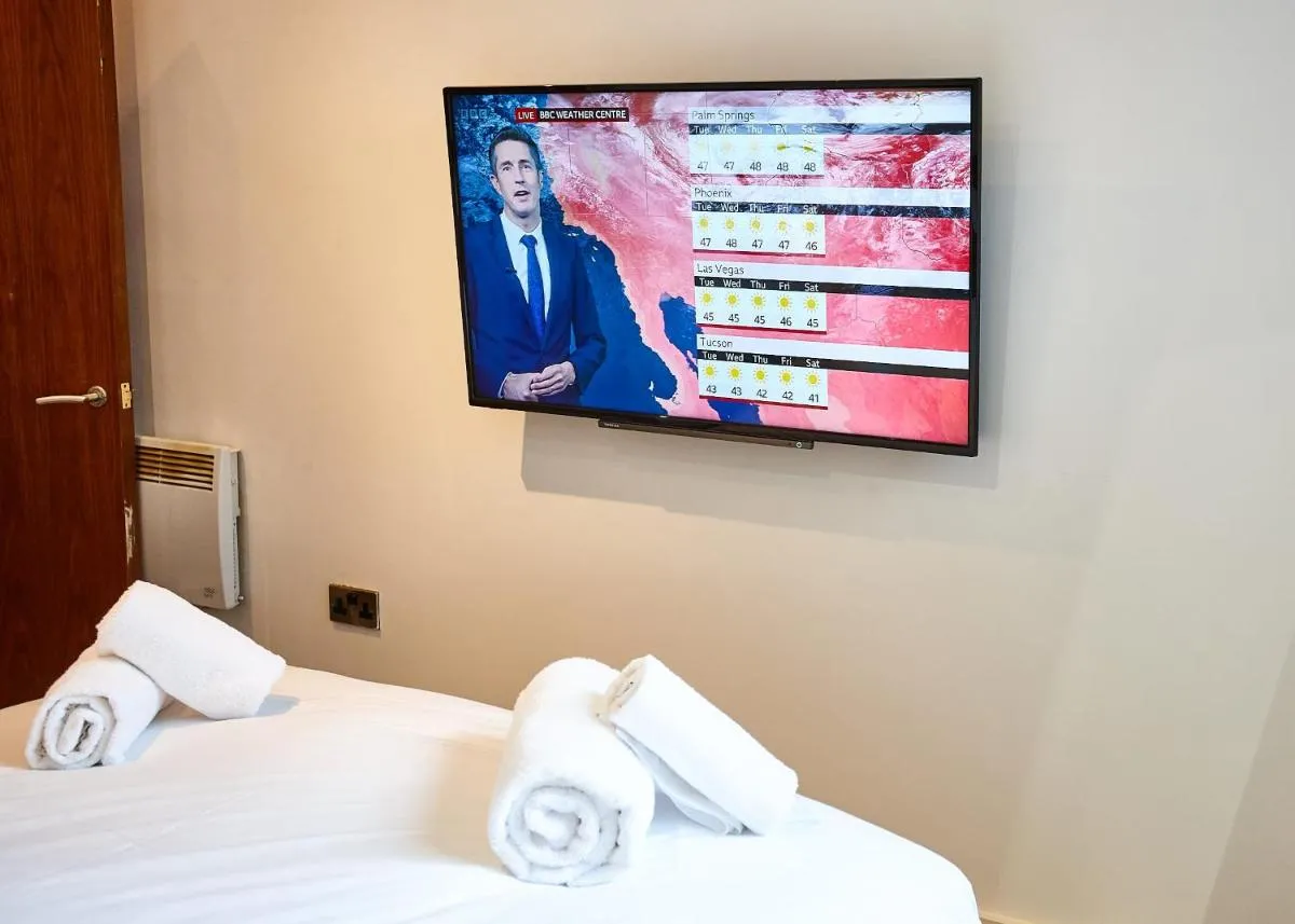 Image 6 of The Pearl Suite