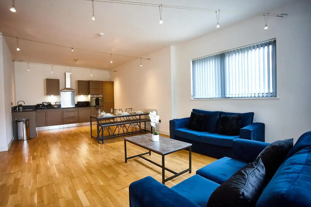 Image 5 of The Pearl Suite