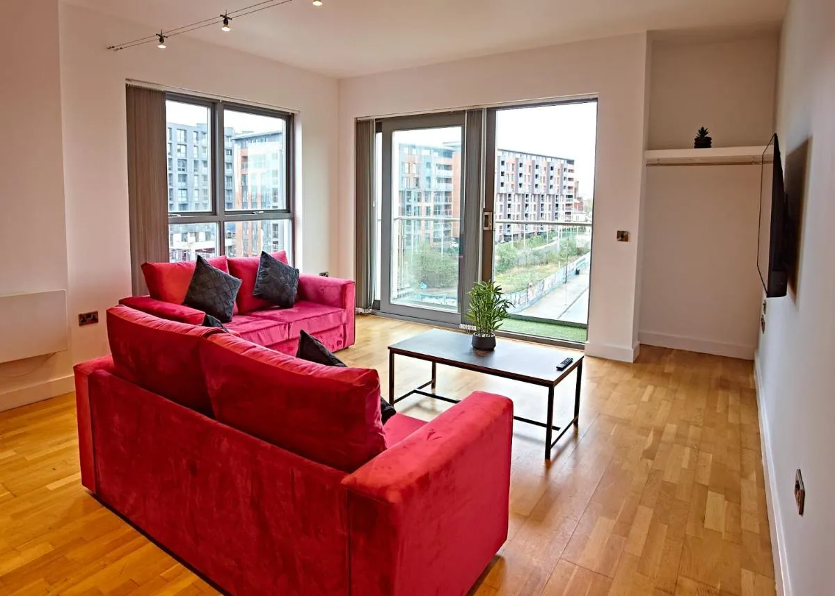 Image 4 of The Rose Quartz Suite