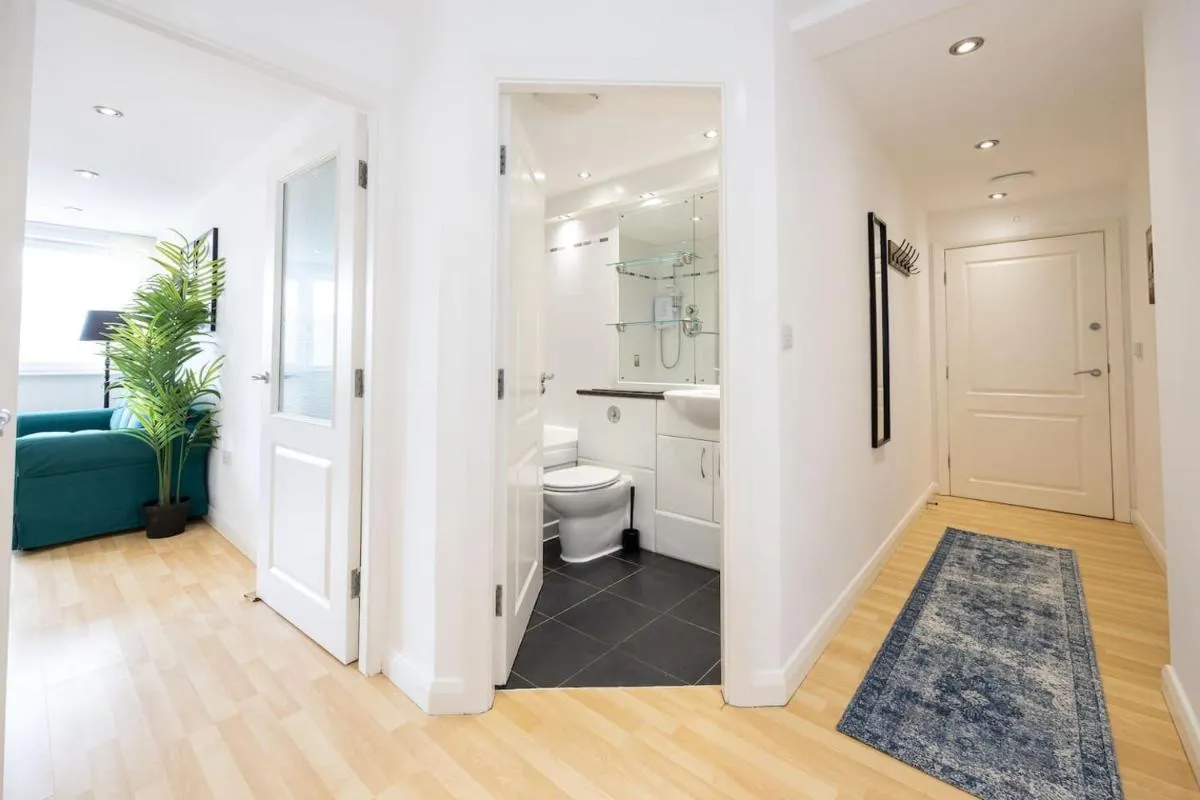 Image 4 of Withington Apartments- Wilmslow Road- Free Parking