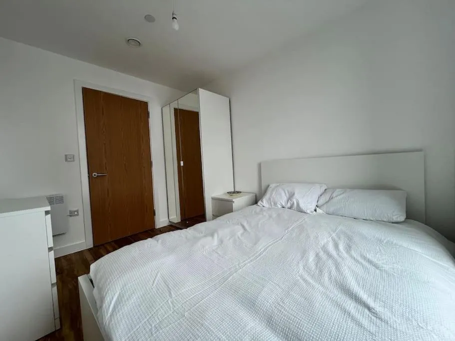 Image 5 of 19th floor 2 bedroom apartment with stunning views