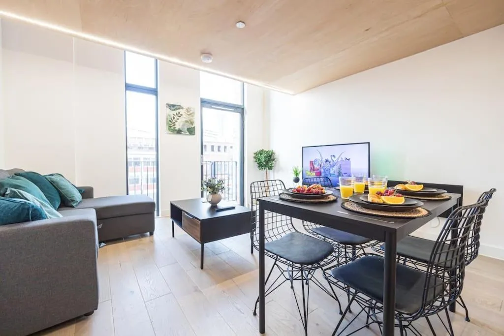 Image of 2 Bed Duplex , walking distance Old Trafford , Manchester City centre