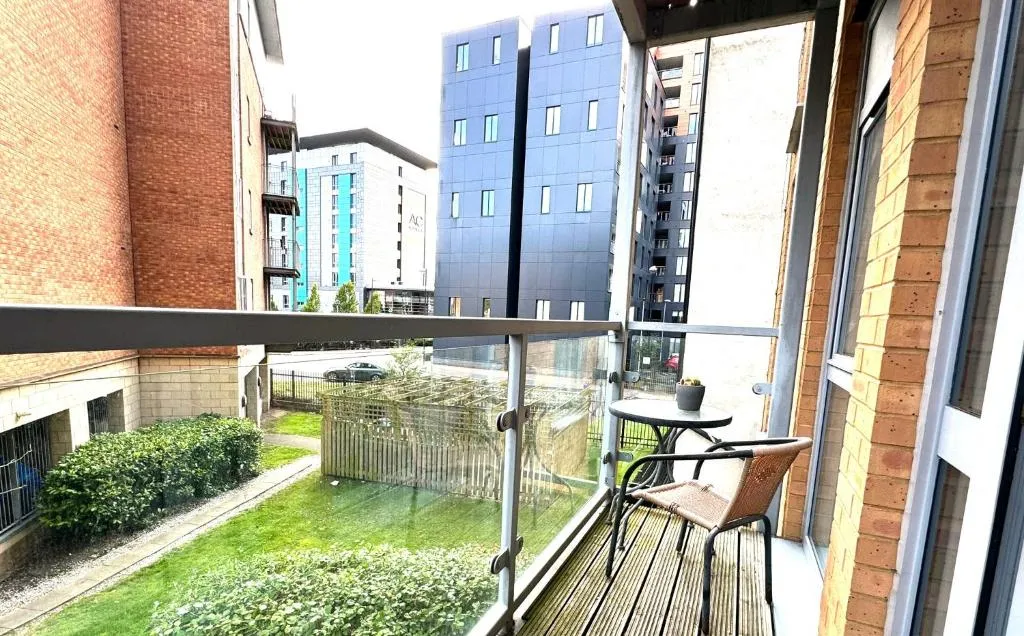 Image of 2 Bed ensuite with Balcony and Free onsite Secure Parking