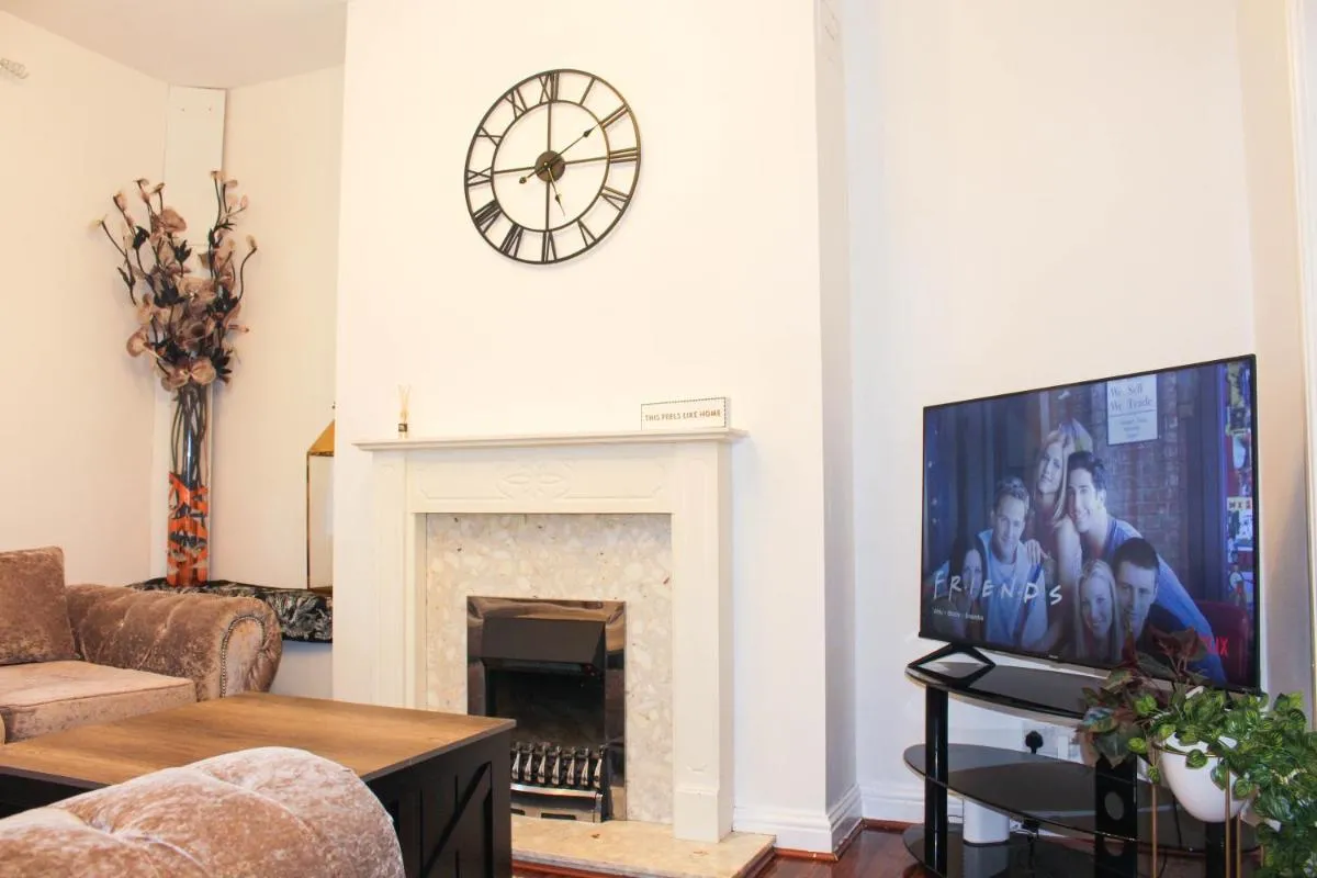 Image 1 of 2 Min walk Etihad Stadium & Coop Arena – 3BR, Free parking